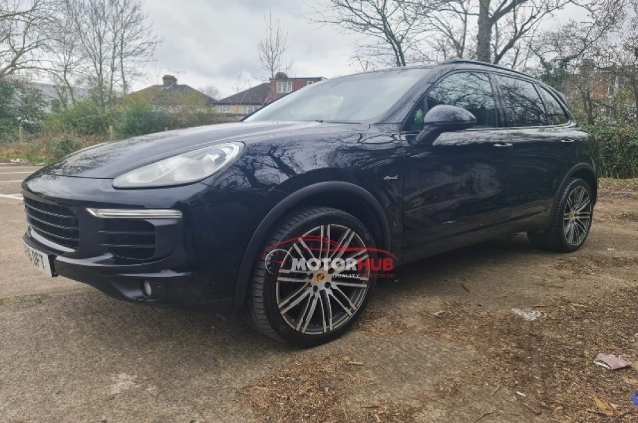 Porsche Cayenne 2016