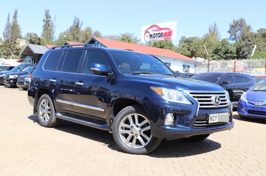 Lexus LX570 2014