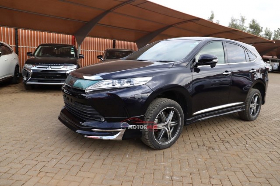 Toyota Harrier 2017