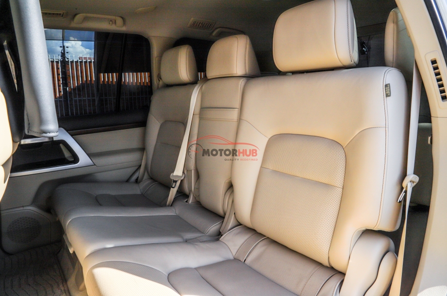 Toyota Land Cruiser V8 ZX 2018