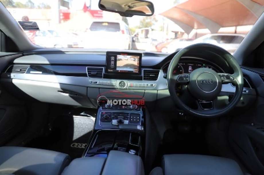 Audi A8 L 2015