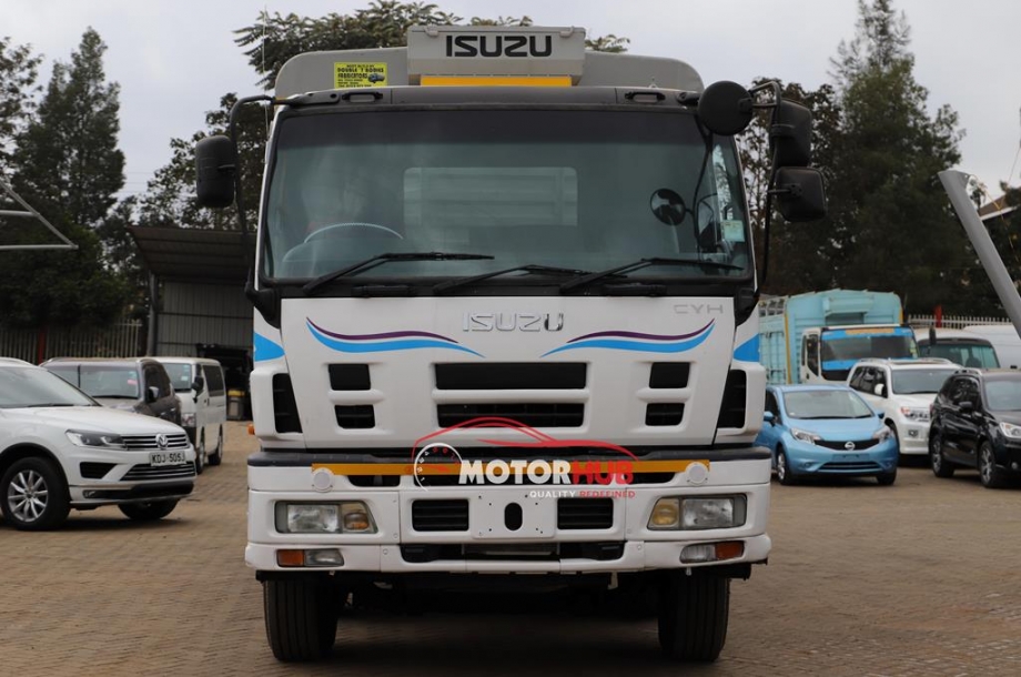 Isuzu CYH 2015