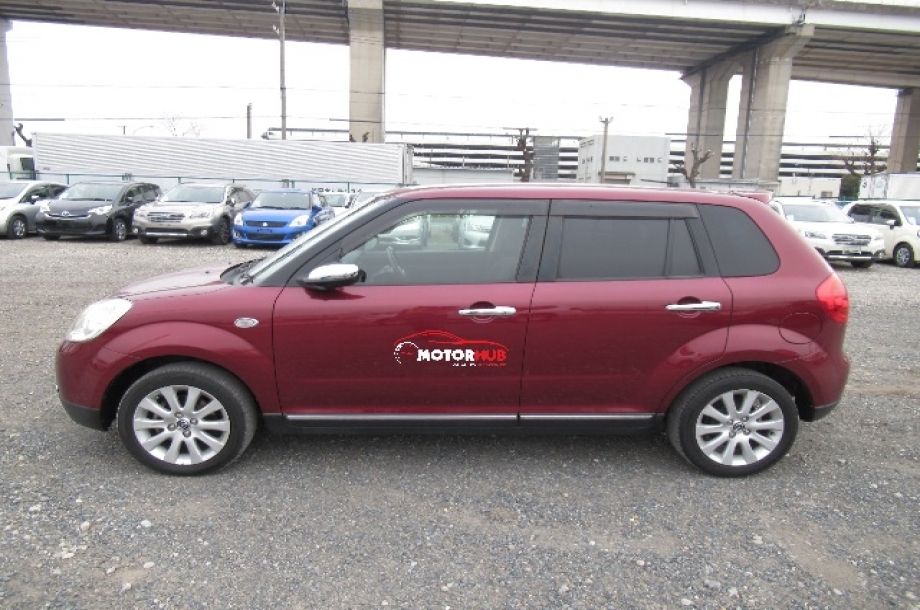 Mazda Verisa 2015