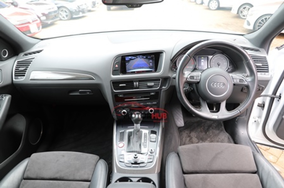 Audi SQ5 2015