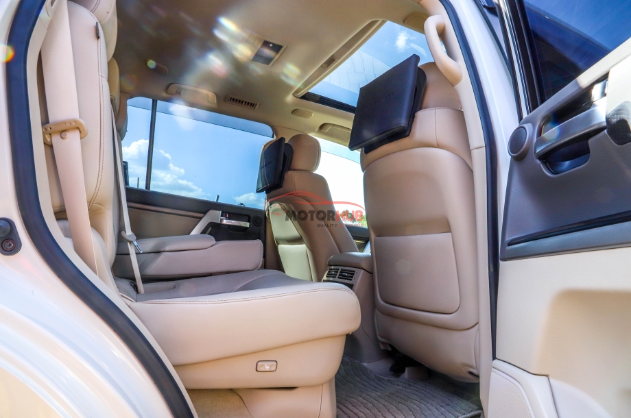 Toyota Land Cruiser V8 ZX 2018