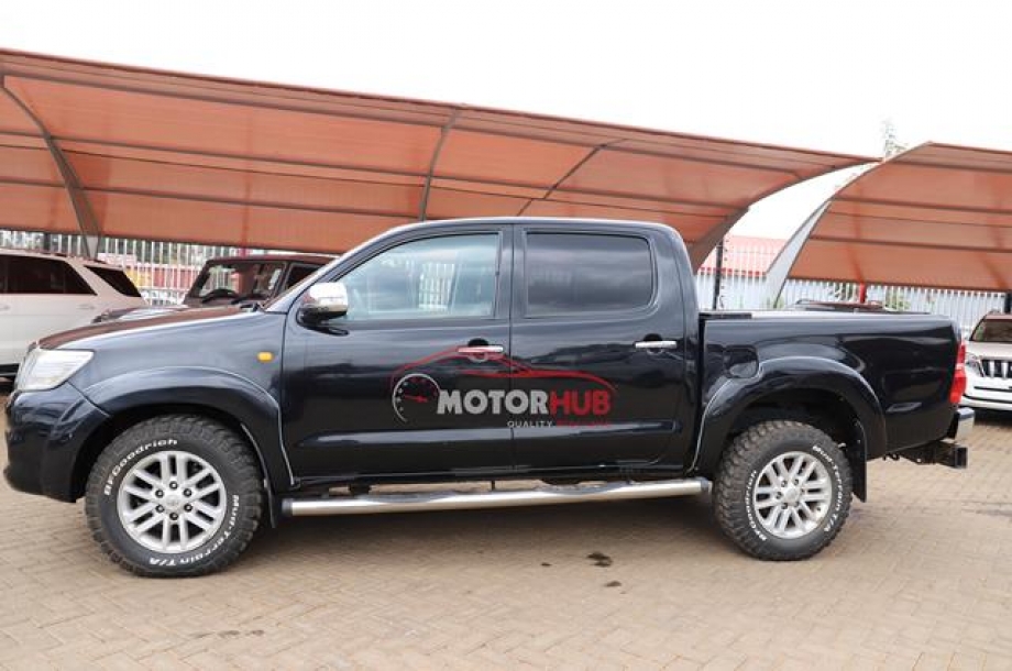 Toyota Hilux Double Cab 2014