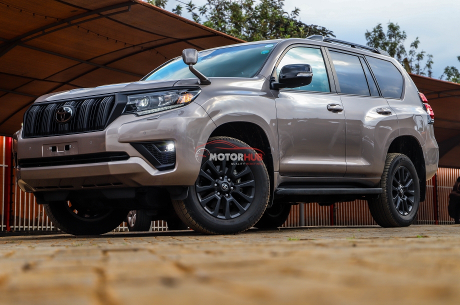 Toyota Land Cruiser Prado 2023