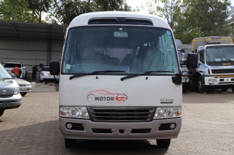 Hino Riesse Bus 2013