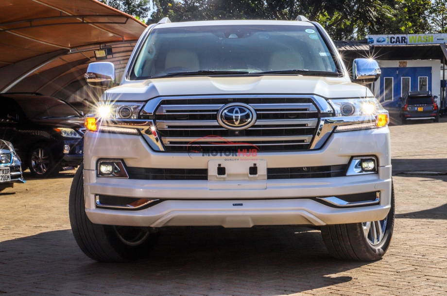Toyota Land Cruiser V8 ZX 2018