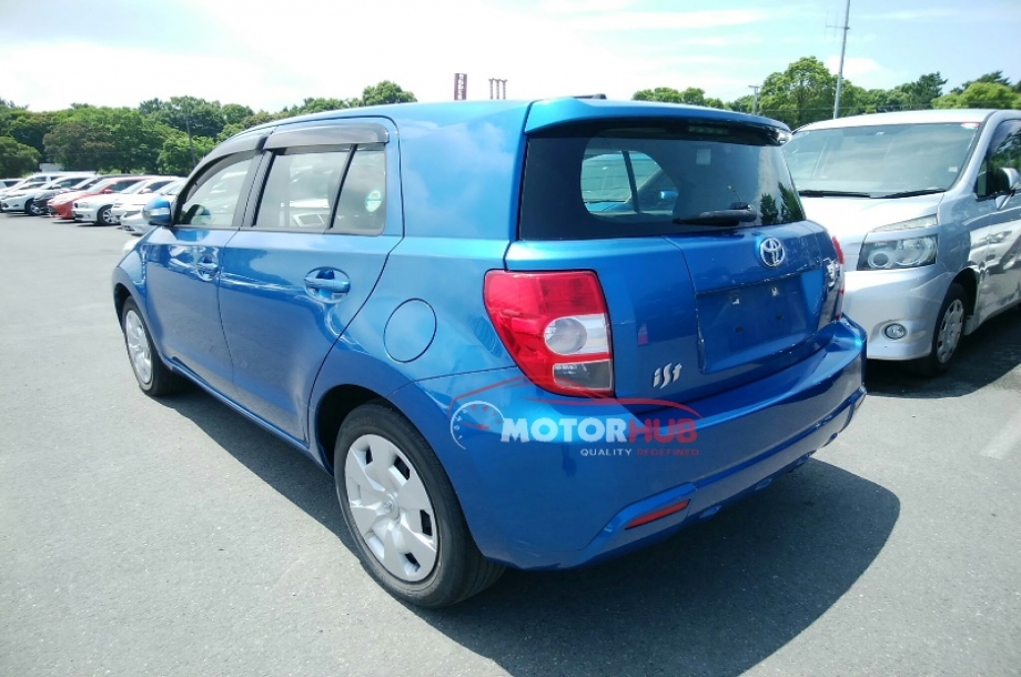 Toyota IST 2015