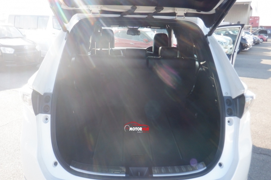 Toyota Harrier 2015
