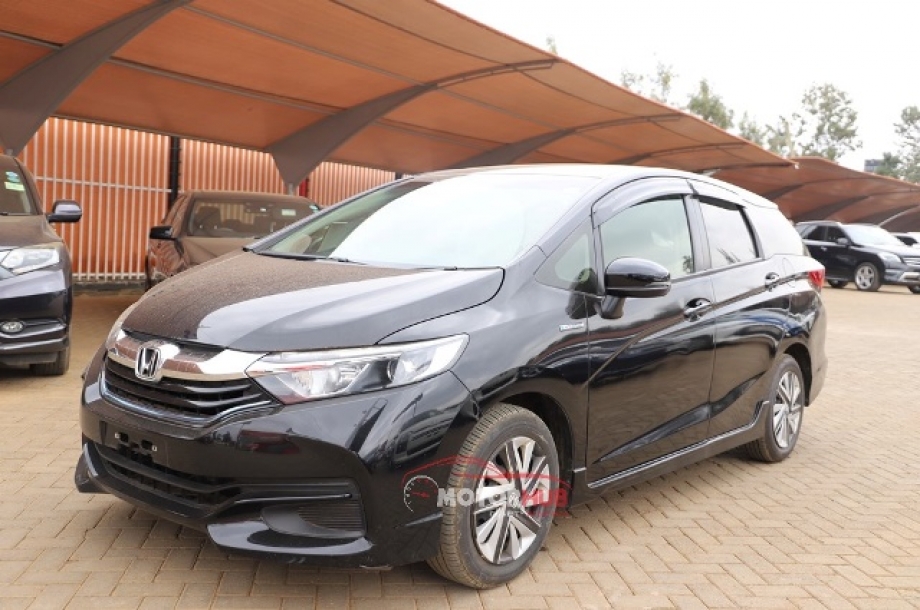 Honda Fit Shuttle 2016