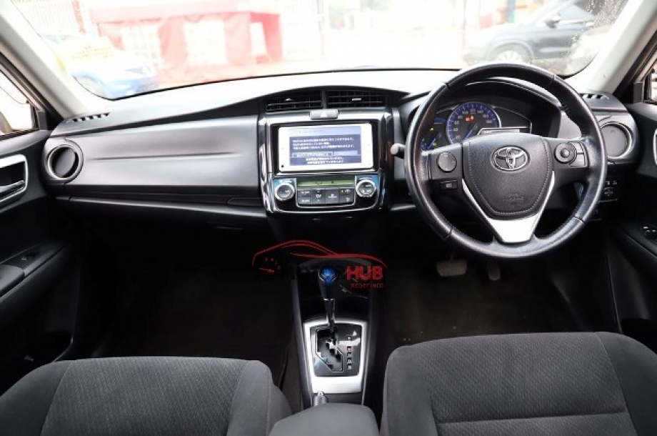 Toyota Axio Hybrid 2014