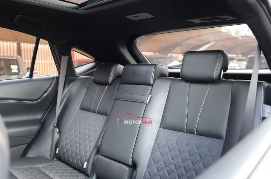 Toyota Harrier 2017