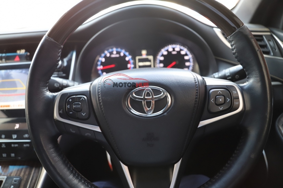 Toyota Harrier 2014