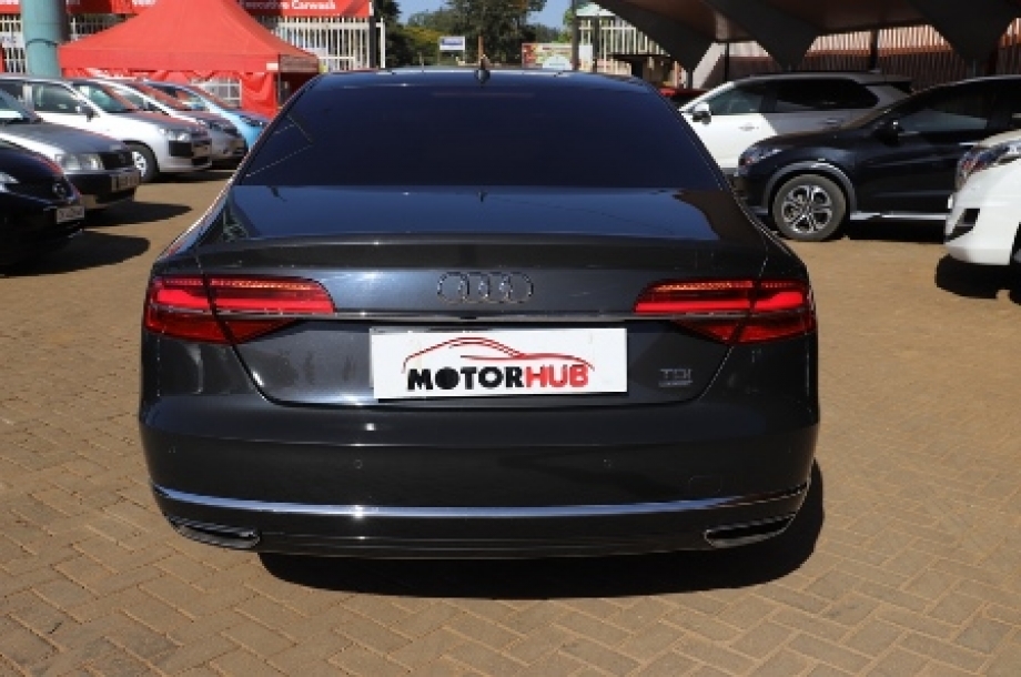 Audi A8 L 2015