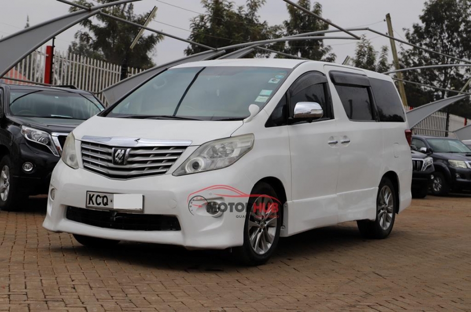 Toyota Alphard 2011