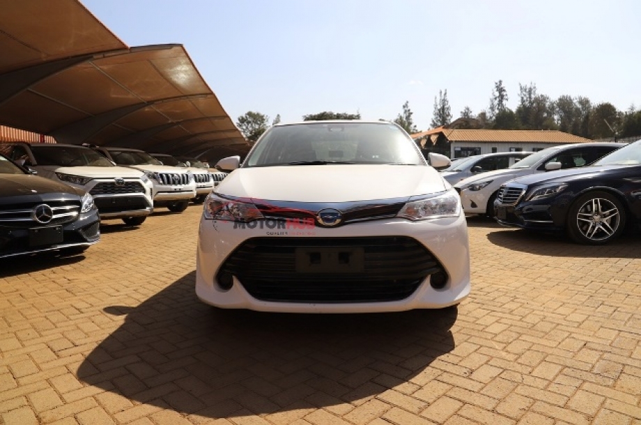 Toyota Axio 2015