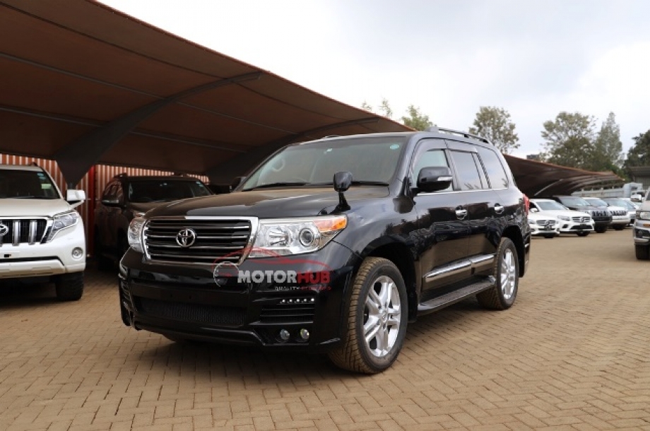 Land Cruiser V8