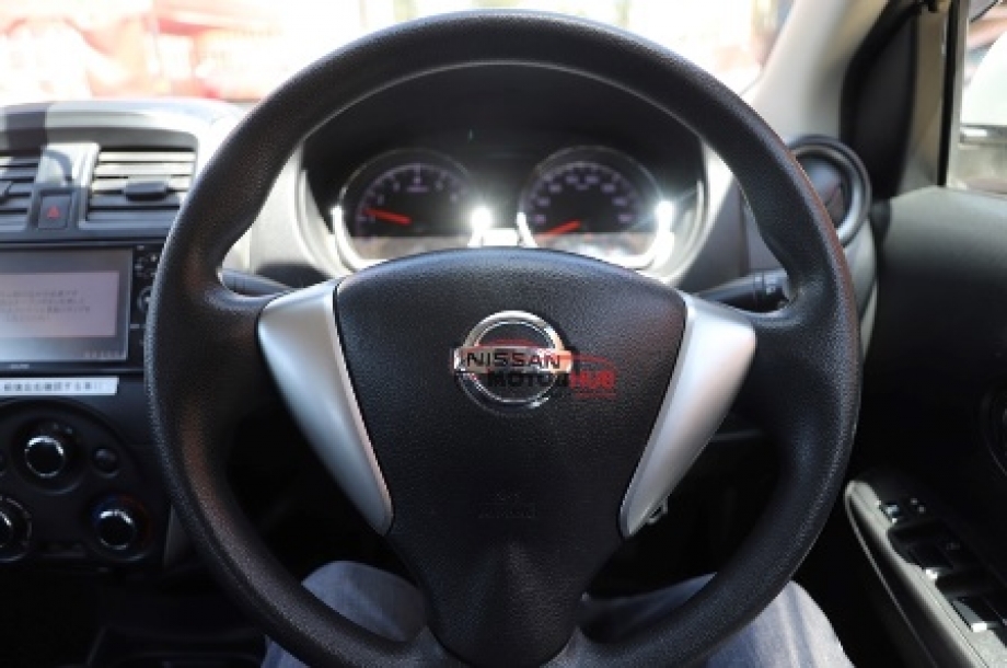Nissan Latio 2014