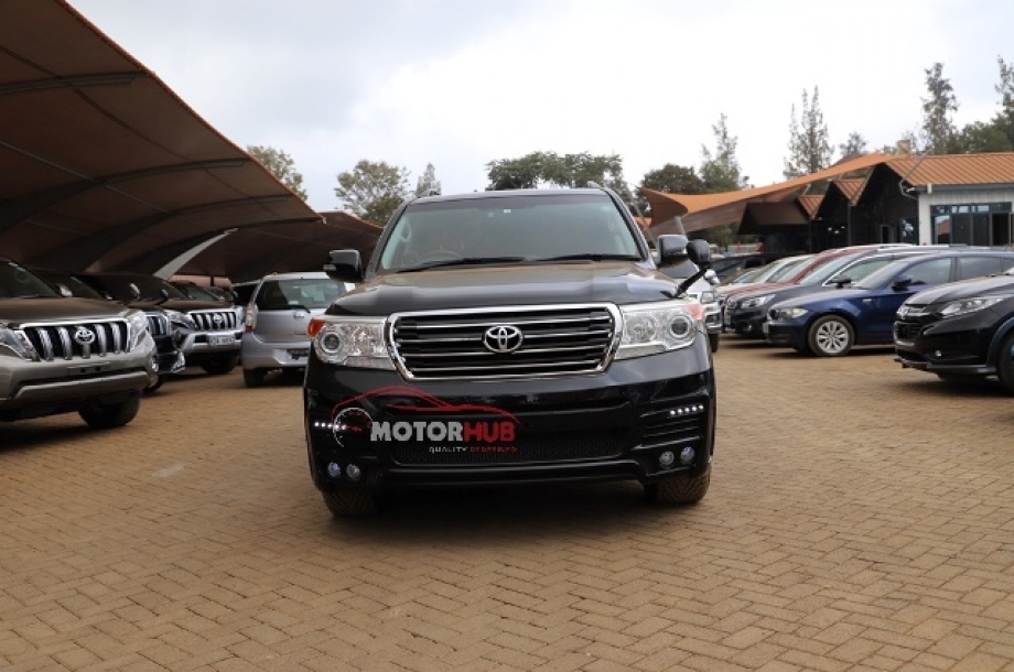 Toyota Land Cruiser V8 2015