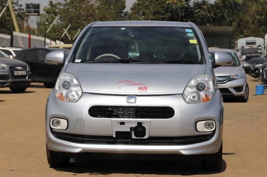 Toyota Passo 2015