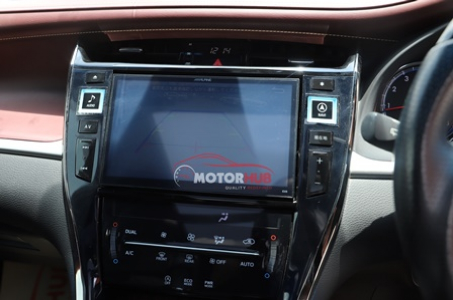Toyota Harrier 2015