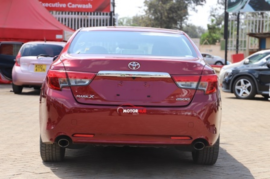 Toyota Mark X 2015