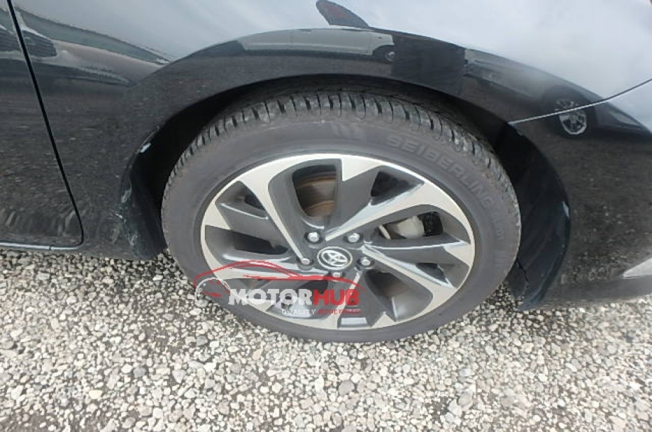 Toyota Auris Turbo 2015