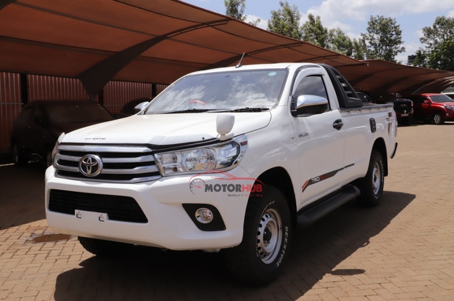 Toyota Hilux Revo 2016