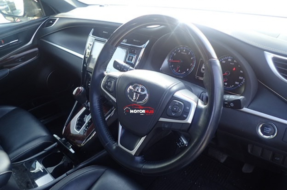 Toyota Harrier 2015
