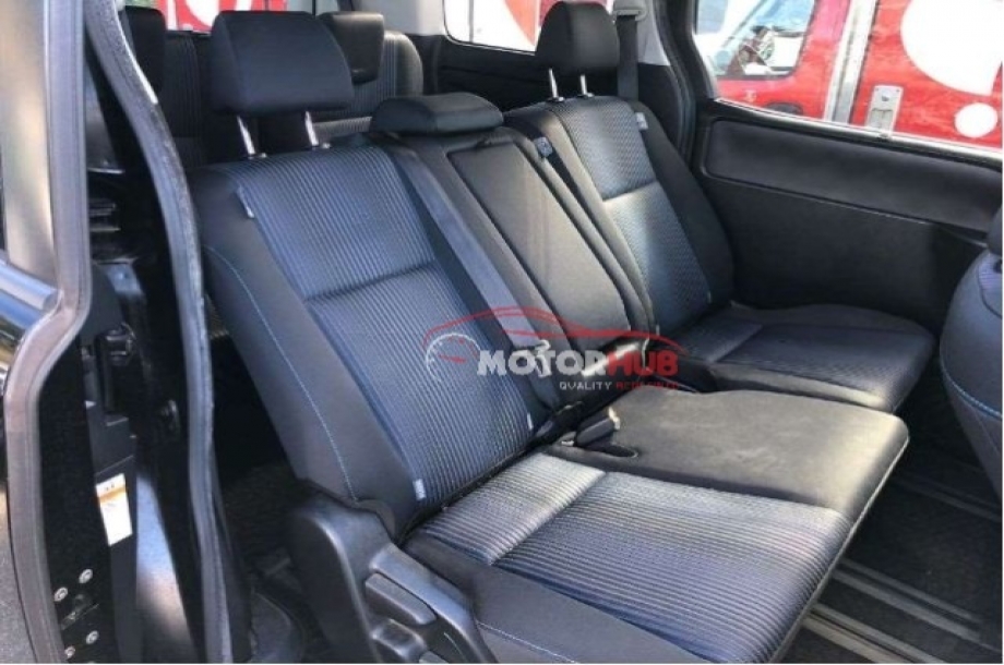 Toyota Noah 2016