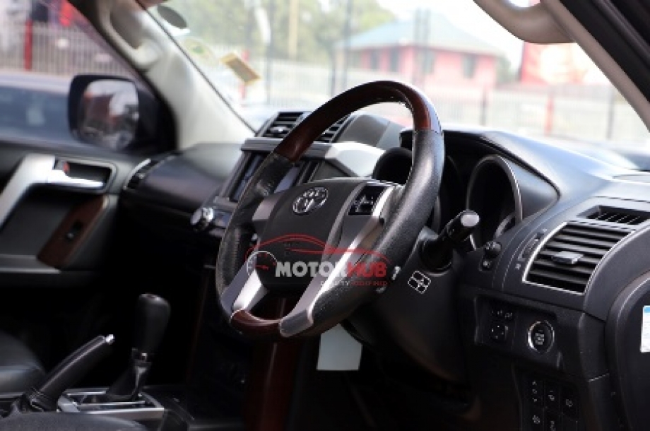 Toyota Land Cruiser Prado 2016