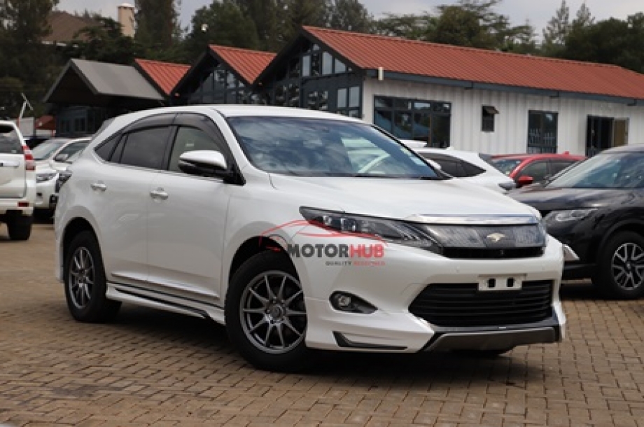 Toyota Harrier 2015
