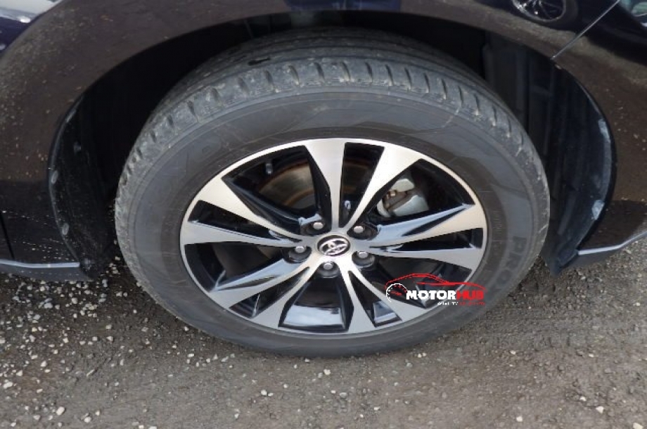 Toyota Harrier 2015