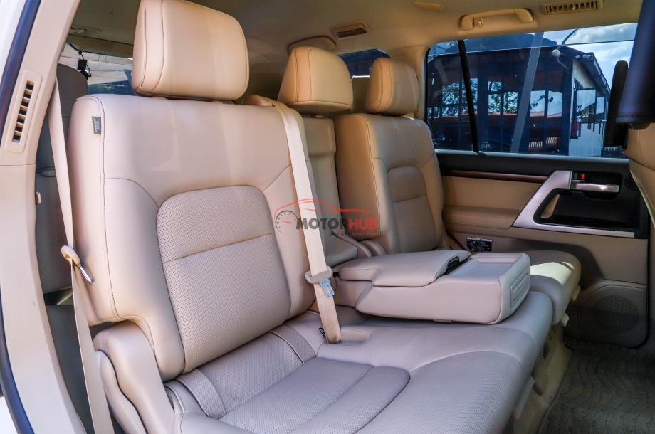 Toyota Land Cruiser V8 ZX 2018