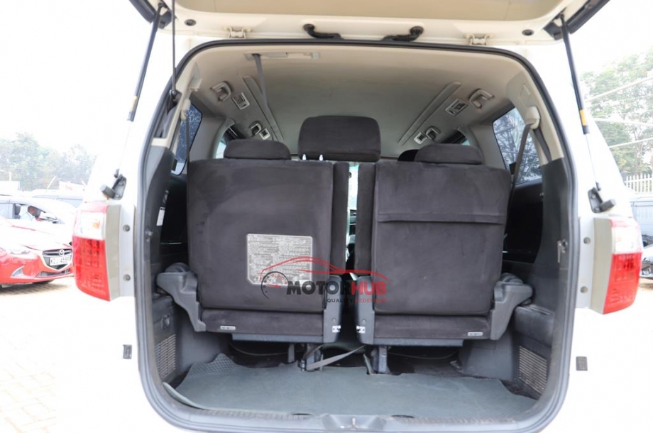 Toyota Alphard 2011