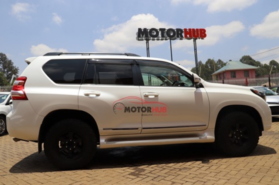 Toyota Land Cruiser Prado 2015