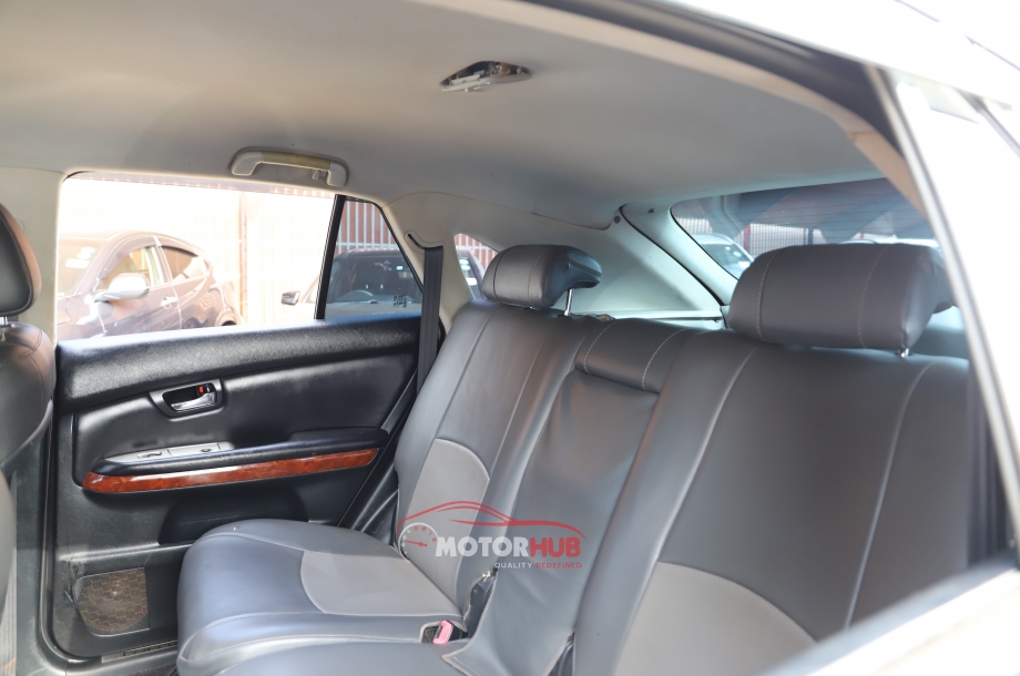 Toyota Harrier 2004