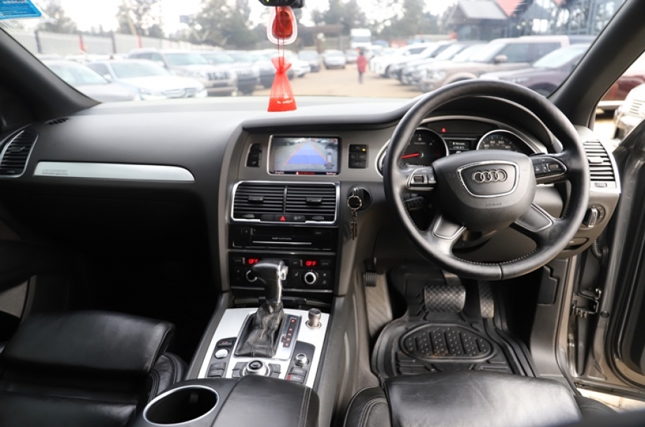 Audi Q7 S-Line 2014