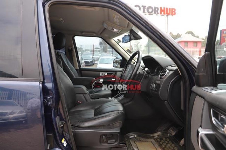 Land Rover Discovery 2012