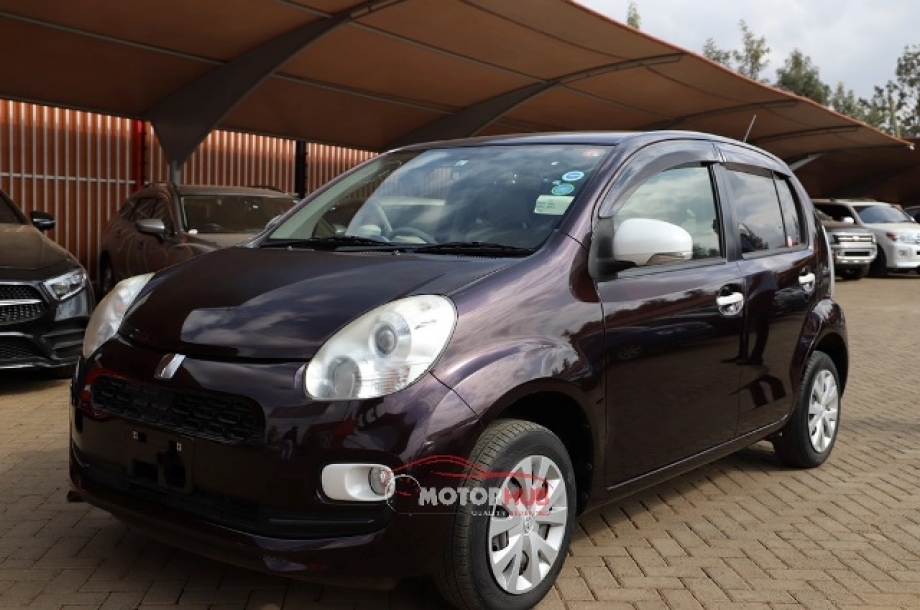 Toyota Passo 2015