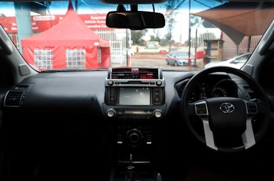 Toyota Land Cruiser Prado 2015